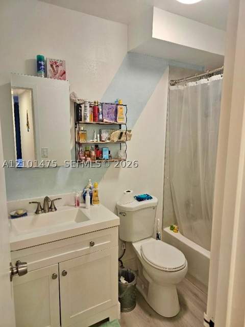 17560 Atlantic Blvd 207, Sunny Isles Beach FL - photo 9 of 14
