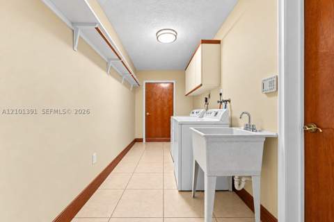 10010 NW 135th St, Hialeah Gardens FL - photo 14 of 84