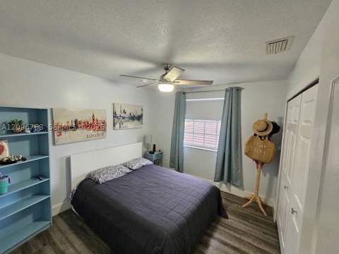 15429 SW 92nd St, Miami FL - photo 11 of 12