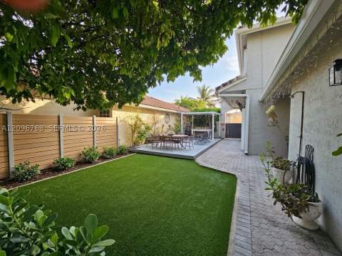 15429 SW 92nd St, Miami FL - photo 7 of 12