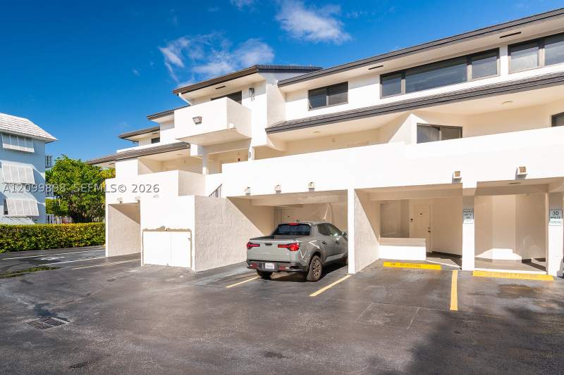 2 bedroom Condominium at 5750 Turin St 206, Gables South Condo, Coral Gables — photo 4