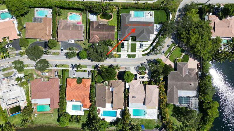 5 bedroom SingleFamilyResidence at 21498 Highland Lakes Blvd, Highland Lakes Sec 13, Miami — photo 1
