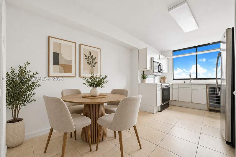 3 bedroom Condominium at 441 Valencia Ave 801, Gables Laroc Condo, Coral Gables — photo 5