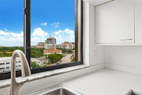 441 Valencia Ave 801, Coral Gables FL - photo 7 of 29