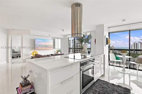 19101 NE 36th Ct 2811, Aventura FL - photo 6 of 37