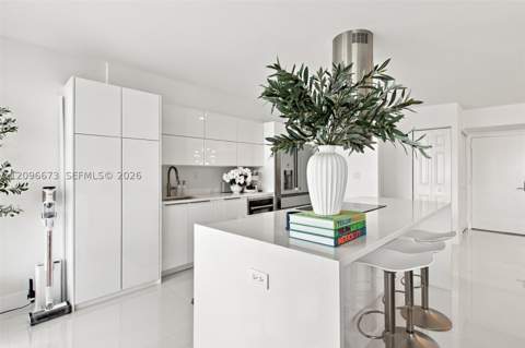 19101 NE 36th Ct 2811, Aventura FL - photo 8 of 37