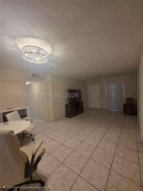 2505 W 76th St 103, Hialeah FL - photo 7 of 40