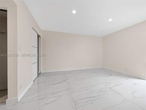 14203 SW 66th St 204, Miami FL - photo 11 of 35
