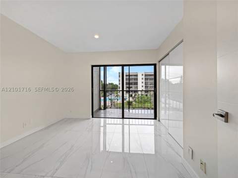 14203 SW 66th St 204, Miami FL - photo 12 of 35