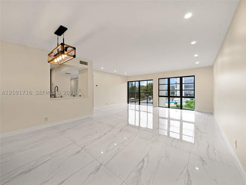 2 bedroom Condominium at 14203 SW 66th St 204, Racquet Club Of Kendale L, Miami — photo 4