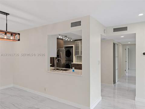 14203 SW 66th St 204, Miami FL - photo 6 of 35