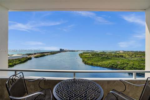 500 Bayview Dr Ph20, Sunny Isles Beach FL - photo 7 of 50