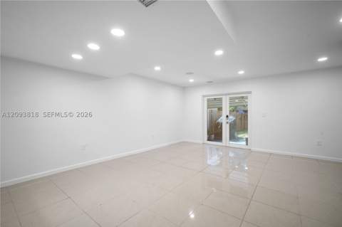 17086 NW 55th Ave, Miami Gardens FL - photo 10 of 40