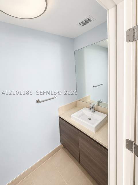 1080 Brickell Ave 1606, Miami FL - photo 8 of 11
