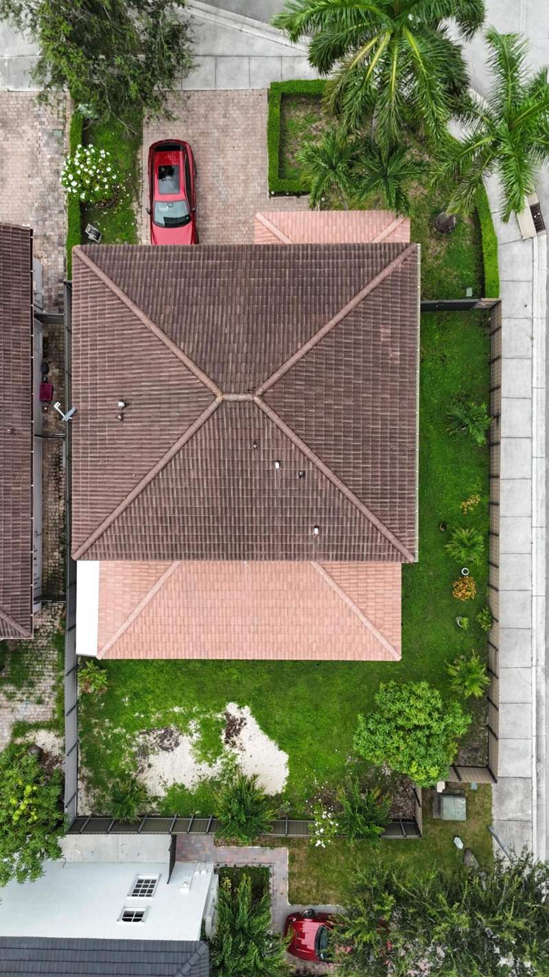 4 bedroom SingleFamilyResidence at 1811 SW 155th Avenue, Efm Estates Sections Two, Miami — photo 4