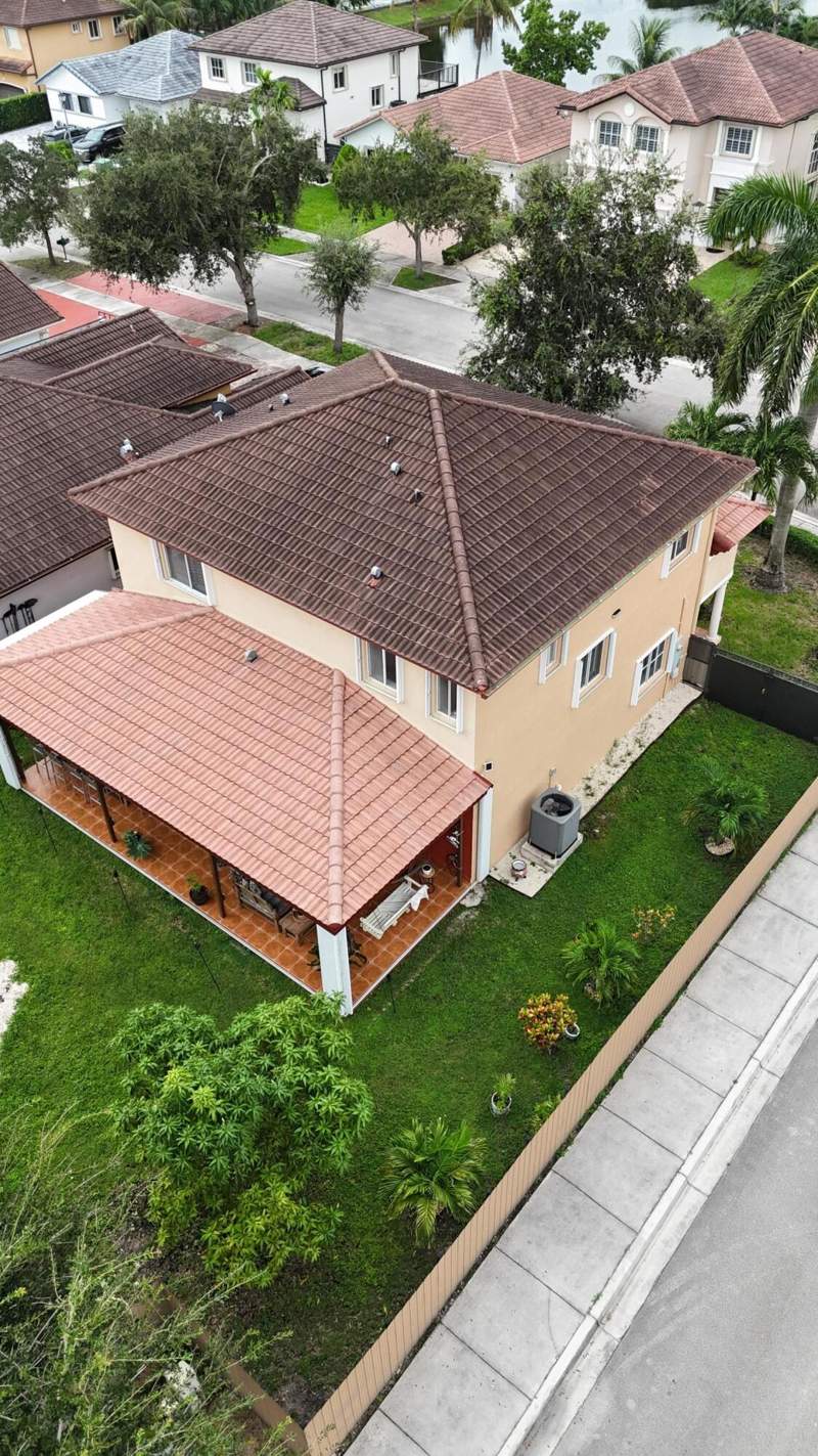 4 bedroom SingleFamilyResidence at 1811 SW 155th Avenue, Efm Estates Sections Two, Miami — photo 5