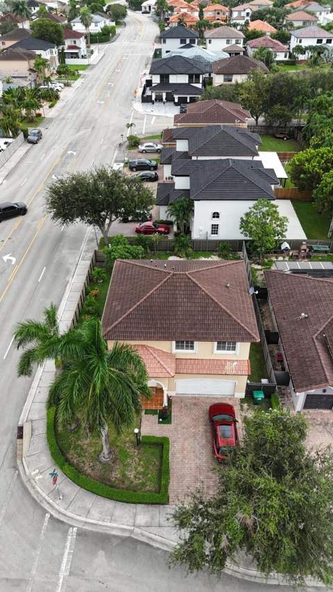 1811 SW 155th Avenue, Miami FL - photo 7 of 69