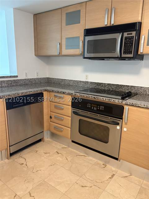 2101 Brickell Ave 2512, Miami FL - photo 8 of 59