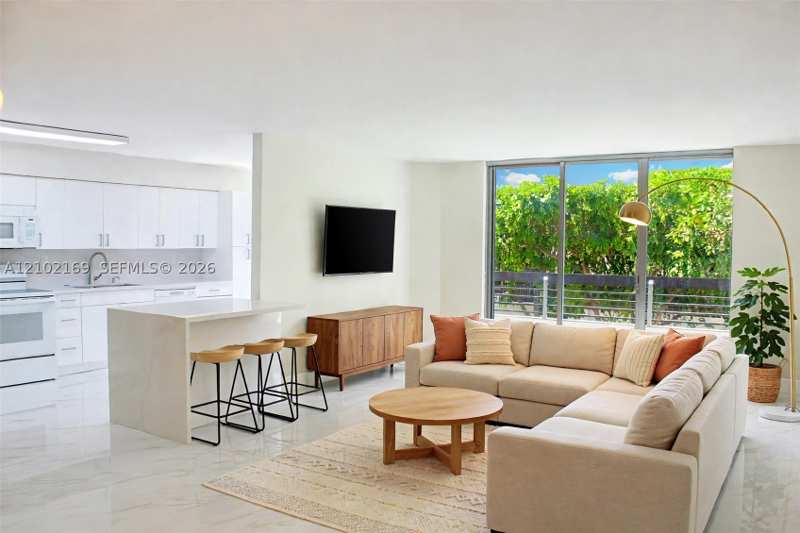 2 bedroom Condominium at 19101 NE 36th Ct 302, Mystic Pointe Condo No Th, Aventura — photo 1