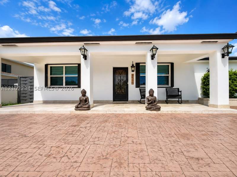2 bedroom SingleFamilyResidence at 4590 E 9th Ln, Ingleside Park Rev, Hialeah — photo 2