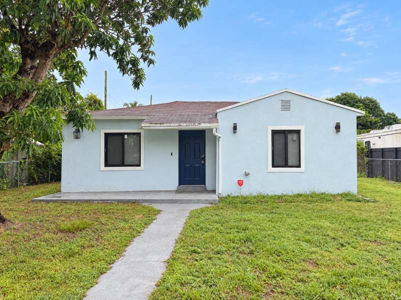 2 bedroom SingleFamilyResidence at 925 NW 121st Street, North Shore Heights, North Miami — photo 1