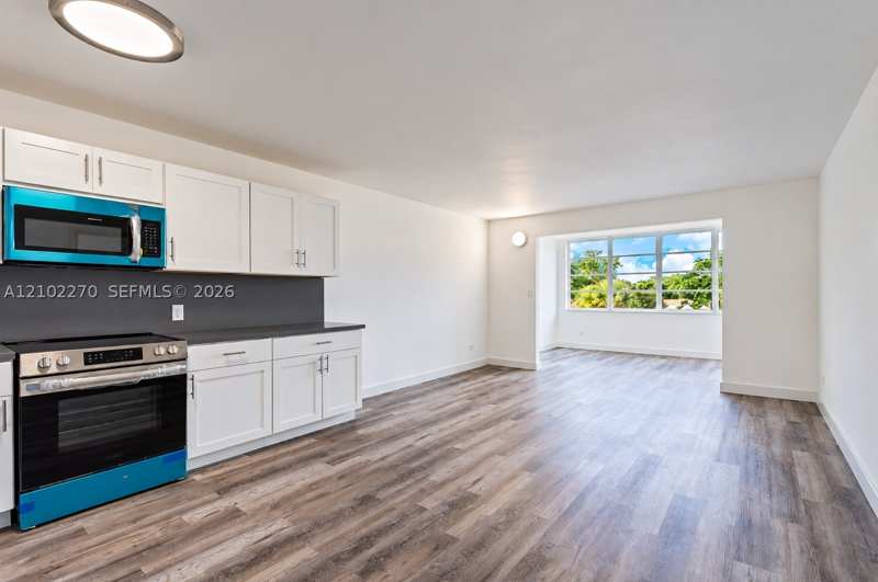 2 bedroom Condominium at 445 NE 195 th st 330, Royal Oaks Condo, Miami — photo 1