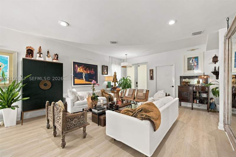 3 bedroom Townhouse at 3151 New York St 3151, Indiana Grove Condo, Miami — photo 3