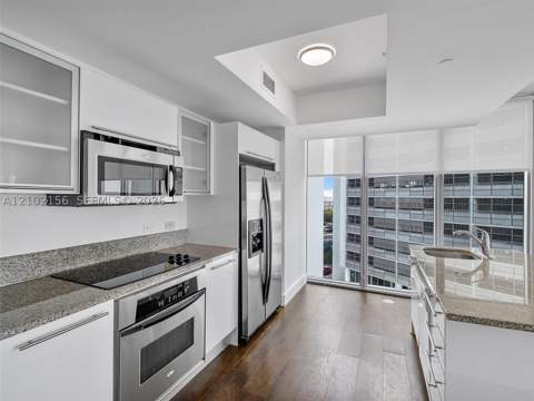 888 Biscayne Blvd 612, Miami FL - photo 12 of 27
