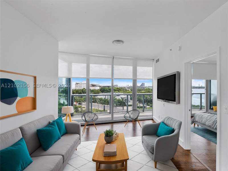 2 bedroom Condominium at 888 Biscayne Blvd 612, Marinablue Condo, Miami — photo 2