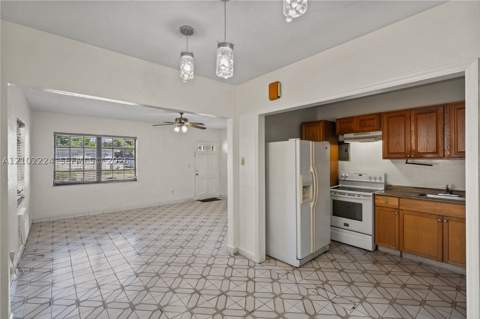 3250 NW 14th Ter, Miami FL - photo 7 of 50