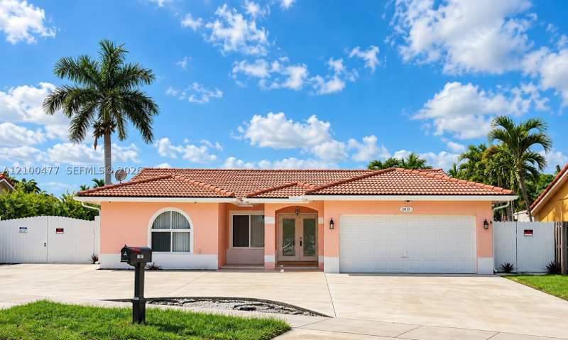 4 bedroom SingleFamilyResidence at 20134 SW 131st Ct, Med South, Miami — photo 1