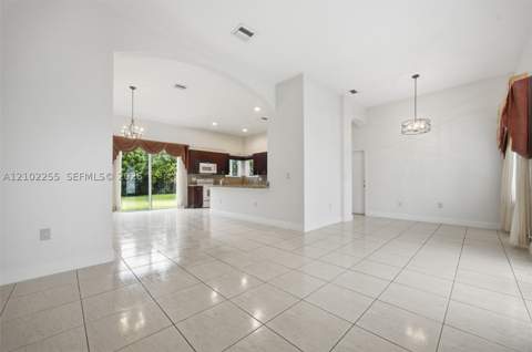 16483 SW 282nd St, Homestead FL - photo 7 of 43