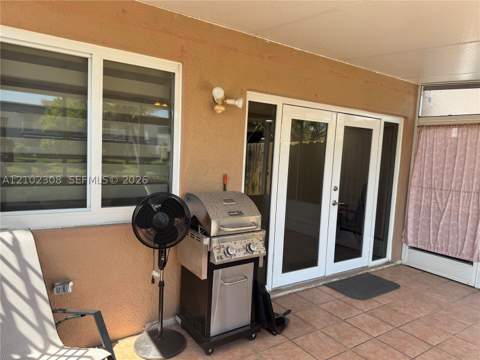 7033 NW 169th St 7033, Hialeah FL - photo 7 of 9