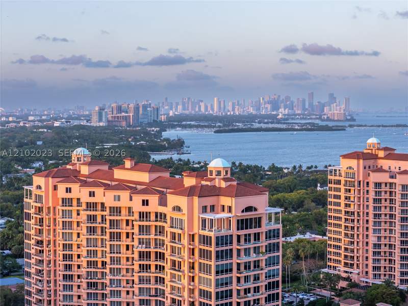 2 bedroom Condominium at 60 Edgewater Dr 14E, The Gables Condo, Coral Gables — photo 3