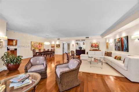 60 Edgewater Dr 14E, Coral Gables FL - photo 8 of 35