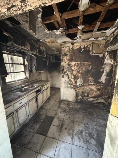 2850 NW 160th Street, Miami Gardens FL - photo 10 of 14