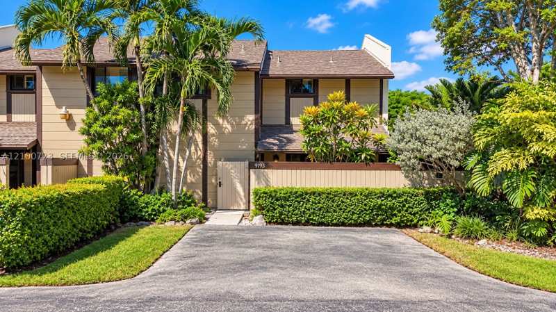 3 bedroom Townhouse at 9193 SW 128th Ln, Briar Bay Townhouse Estat, Miami — photo 1