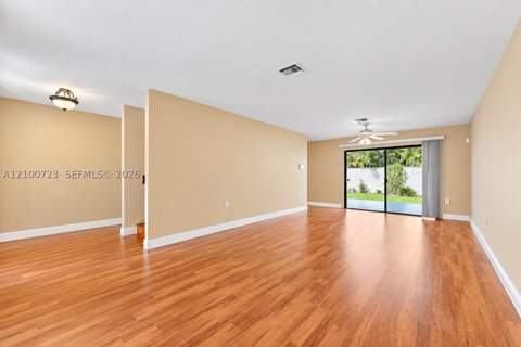 9193 SW 128th Ln, Miami FL - photo 8 of 39
