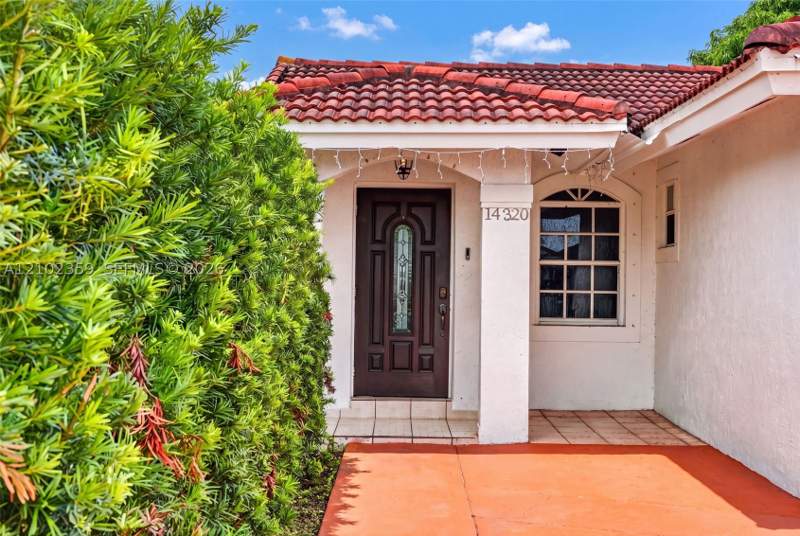 4 bedroom SingleFamilyResidence at 14320 SW 147th Ct, Adventure Homes, Miami — photo 2
