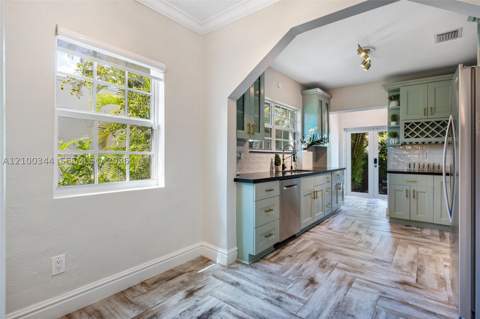 1209 La Mancha Ave, Coral Gables FL - photo 14 of 52