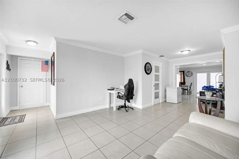4 bedroom SingleFamilyResidence at 1271 W 79th St, Palm Lakes Sec 3, Hialeah — photo 5