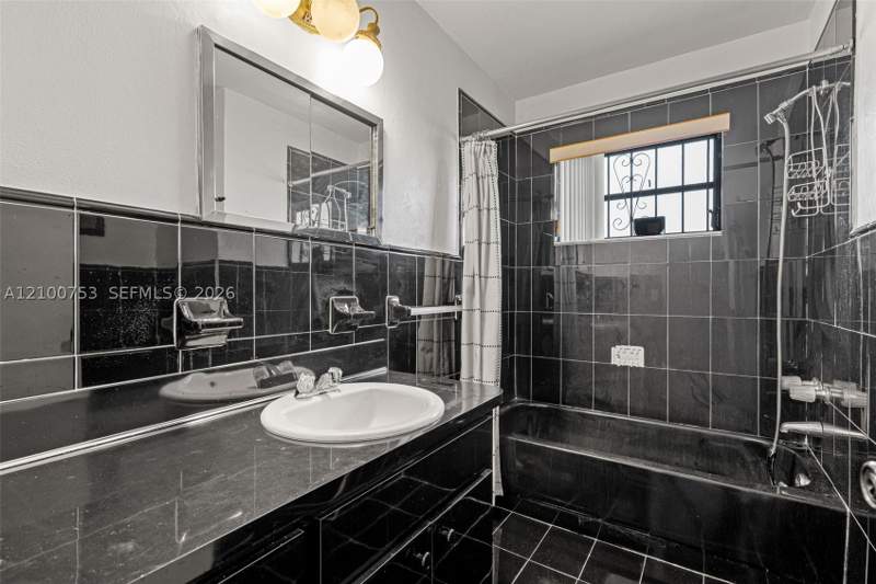 3 bedroom SingleFamilyResidence at 17500 NW 11 Ave, Scott Lake Manor Sec 6, Miami Gardens — photo 5