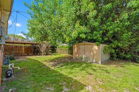 17500 NW 11 Ave, Miami Gardens FL - photo 8 of 48