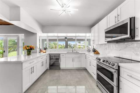 19610 SW 332nd St, Homestead FL - photo 10 of 29