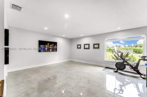 19610 SW 332nd St, Homestead FL - photo 17 of 29