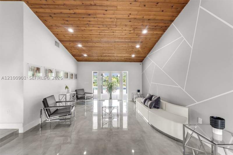 4 bedroom SingleFamilyResidence at 19610 SW 332nd St, J L Waddy Sub, Homestead — photo 5