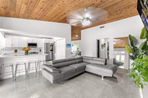 19610 SW 332nd St, Homestead FL - photo 8 of 29