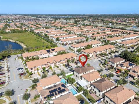 8894 W 34th Ave, Hialeah FL - photo 10 of 60