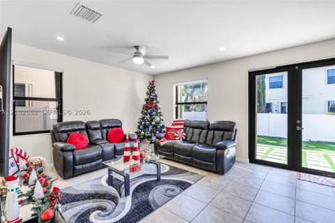 8894 W 34th Ave, Hialeah FL - photo 23 of 60
