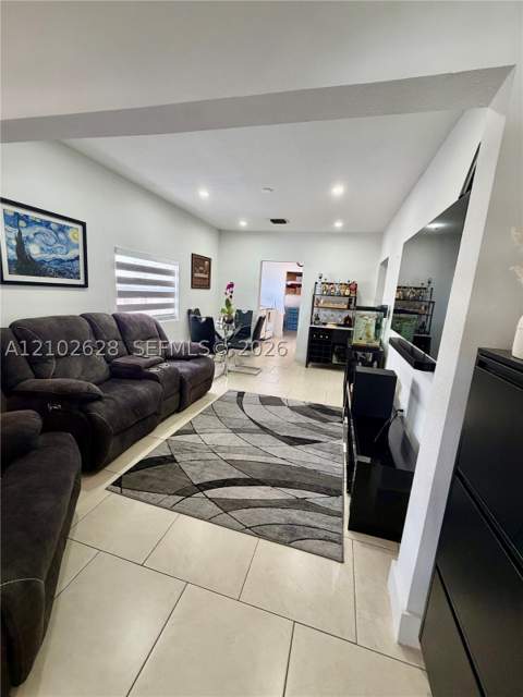521 NW 44th Ave, Miami FL - photo 6 of 25